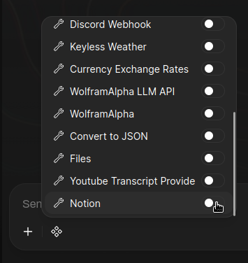 聊天界面切换：显示带有 '+' 菜单开启、选中 '集成' 并开启 'Notion' 工具的聊天输入栏。